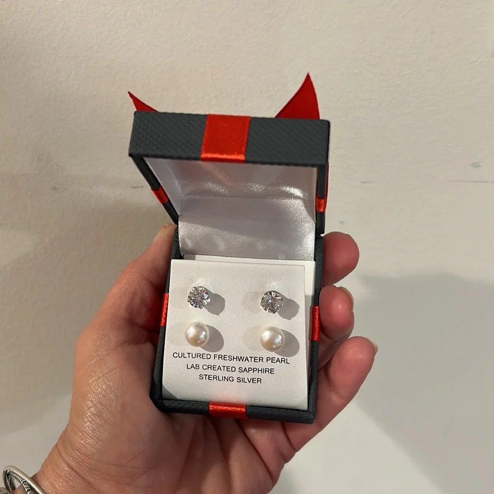 Pearl and Sapphire SS Pierced Stud Duo BNIB - Picture 13 of 14